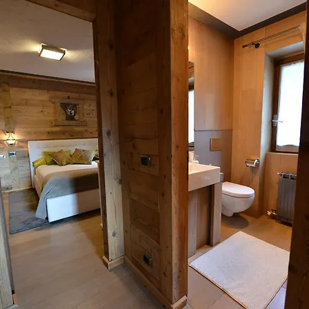 Des Artistes Guest house