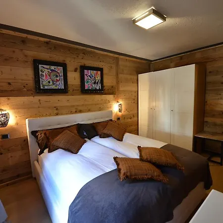 Guest house Des Artistes 3*